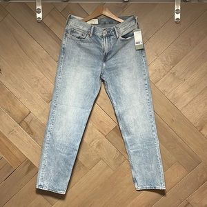 Mens jeans. H&M waist 31” Length 32”. Light blue wash. Relaxed fit. NWT